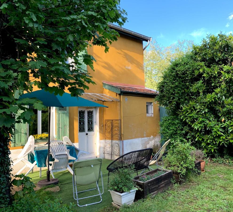 "La Petite Maison" Sainte-Foy-lès-Lyon Eksteriør billede