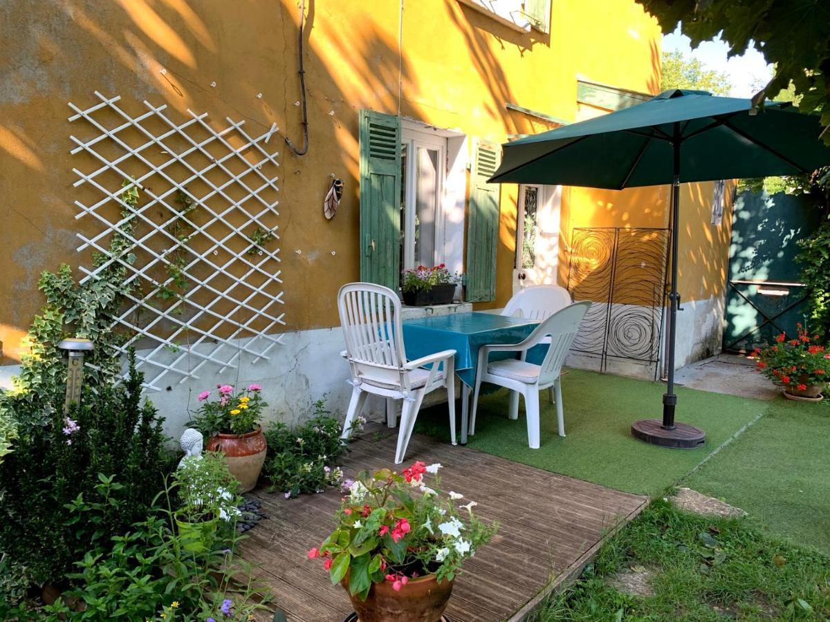 "La Petite Maison" Sainte-Foy-lès-Lyon Eksteriør billede