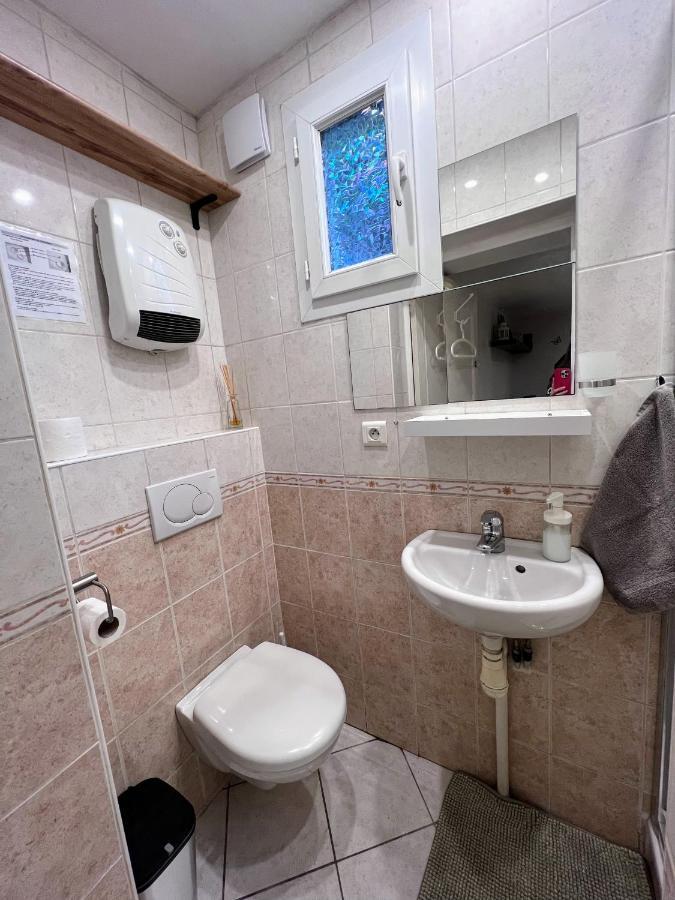 "La Petite Maison" Sainte-Foy-lès-Lyon Eksteriør billede