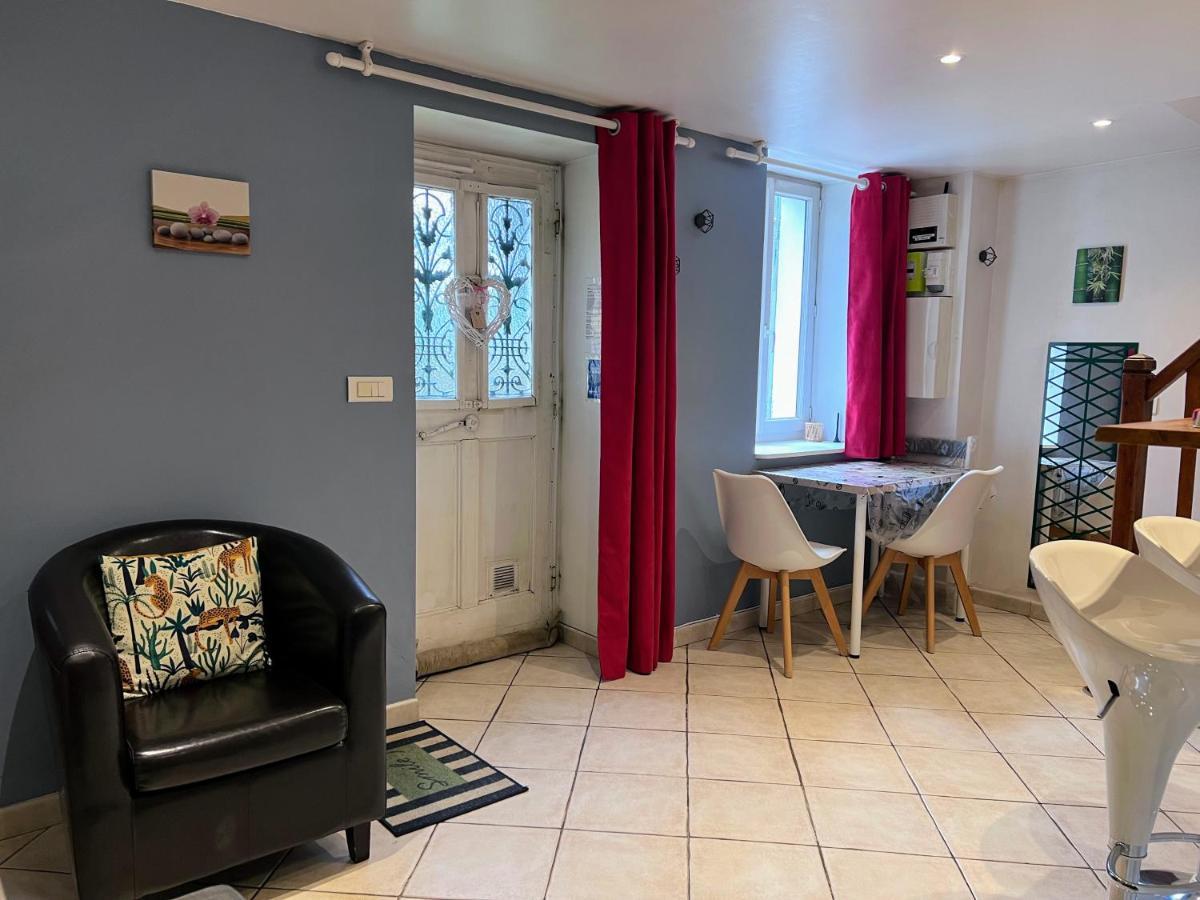 "La Petite Maison" Sainte-Foy-lès-Lyon Eksteriør billede